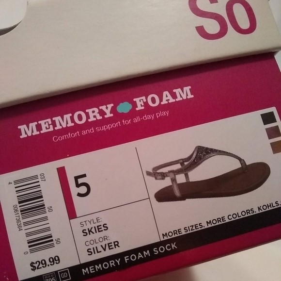 *NIB*  SO Girls "Skies" Silver Sandals Sz. 5 - Picture 6 of 6